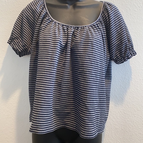 🥳Texture & Thread Peasant Top in Stripe.🥳 - Picture 5 of 8